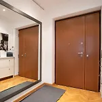 Floor In The Heart Of The *