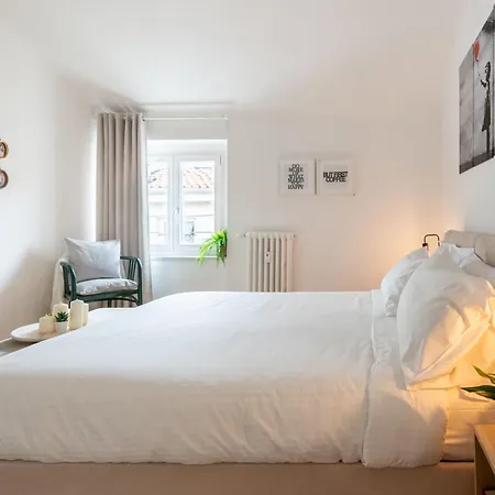 Floor In The Heart Of The 公寓