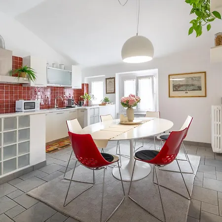 Floor In The Heart Of The Trieste