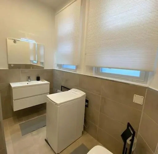 Floor In The Heart Of The Lägenhet Trieste