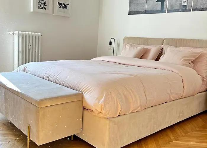 Floor In The Heart Of The *